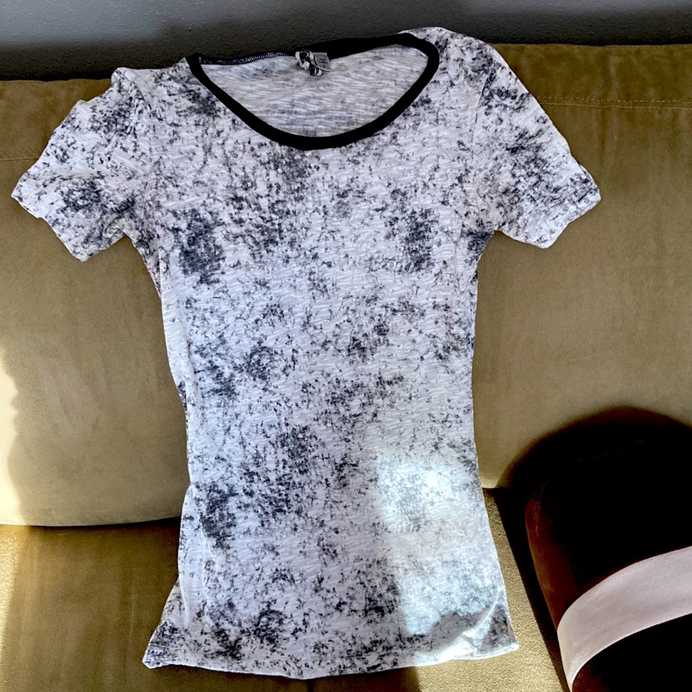 White and black tie dye look